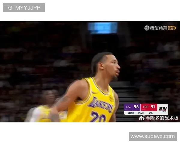 小尼克史密斯压哨犯规送罚球绝杀 艾萨克琼斯逆转战胜对手 小尼克史密斯压哨犯规送罚球绝杀 艾萨克琼斯逆转战胜对手